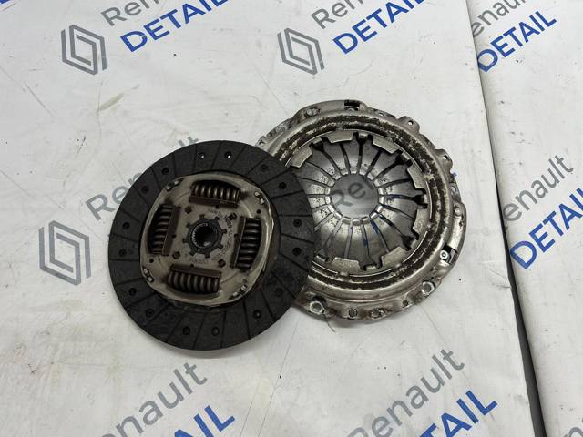 RENAULT 302053931R Сцепление в наличии Николаев