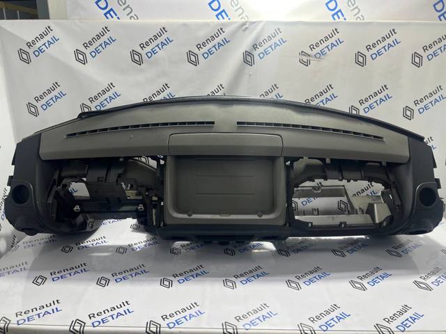 681000035R Панель салона передняя "торпедо" купить Винница