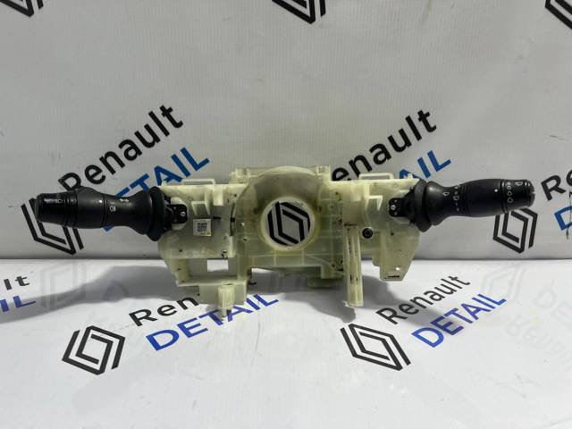 Переключатели подрулевые 681720006R RENAULT