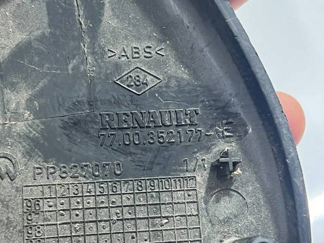 7700352177 RENAULT Накладка стойки кузова внешняя передняя левая купить в Николаев