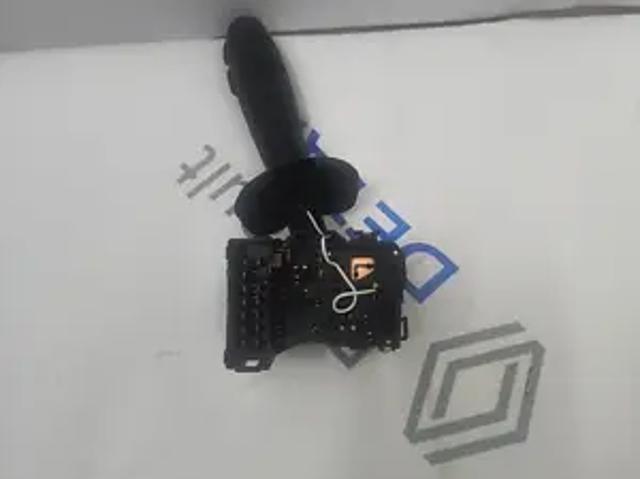 Переключатель подрулевой, левый 7701057612 RENAULT