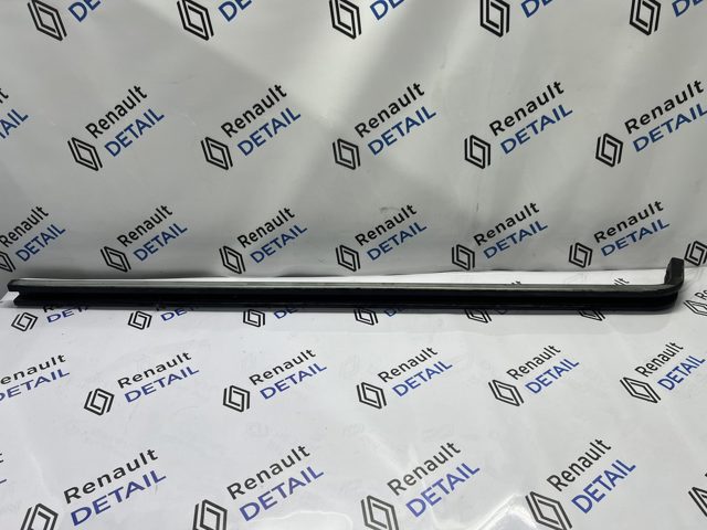 Рельс направляющей сдвижной двери, центральный правый 777600002R RENAULT