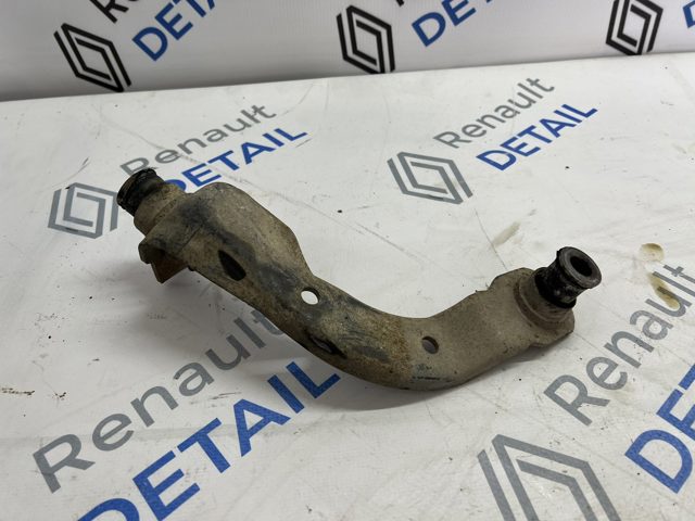 Кронштейн передней балки 8200361270 RENAULT