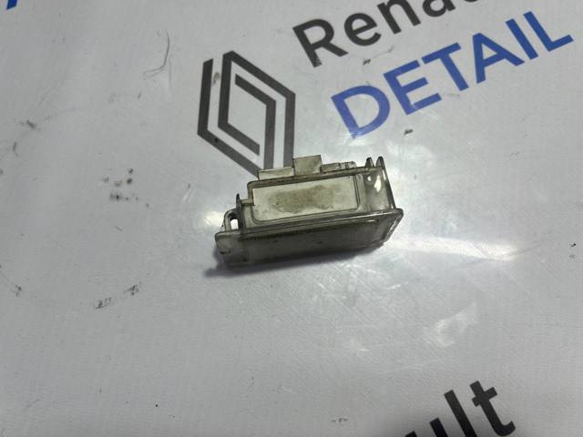 8200418356 RENAULT Плафон подсветки багажного отсека купить в Житомир