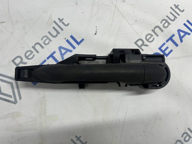 Держатель наружной ручки двери, передней правой 8200497590 RENAULT