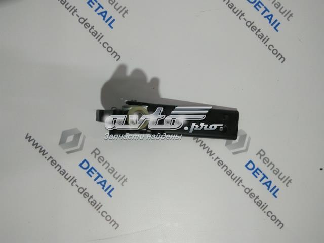 8200661119 RENAULT Ролик двери боковой (сдвижной) правый центральный купить в Ровно