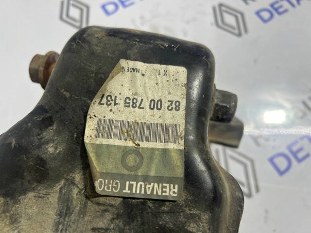 RENAULT 8200785137 Кронштейн рессоры заднего моста в наличии Ровно