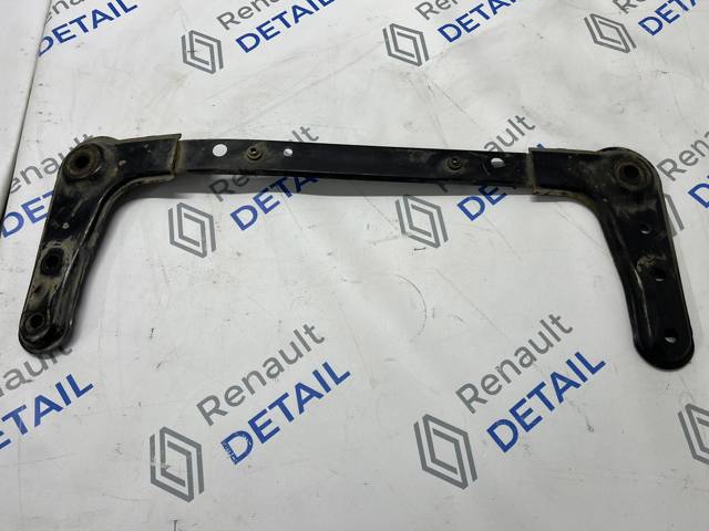 Усилитель переднего подрамника 8200860101 RENAULT