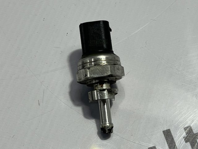 Датчик давления выхлопных газов 8201000764 RENAULT