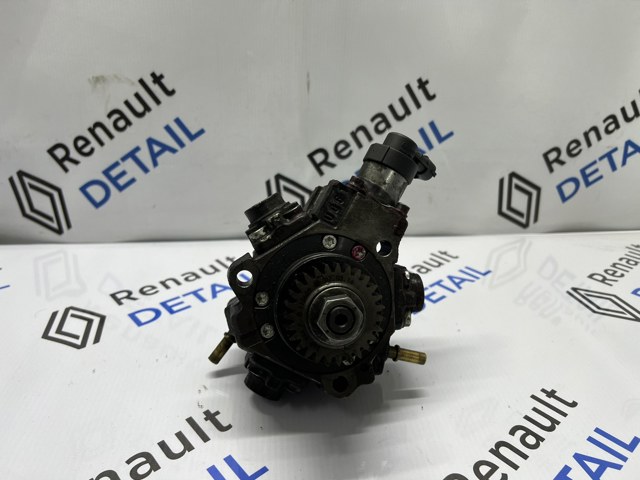 Насос топливный высокого давления (ТНВД) 8201045496 RENAULT