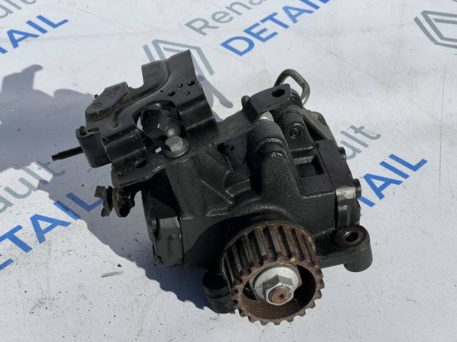 Насос топливный высокого давления 8201100115 RENAULT