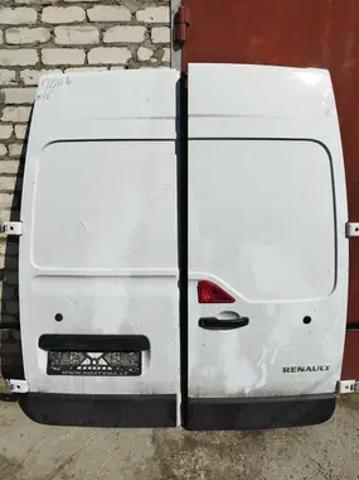 Дверь фургона задняя, распашная, правая 901005942R RENAULT
