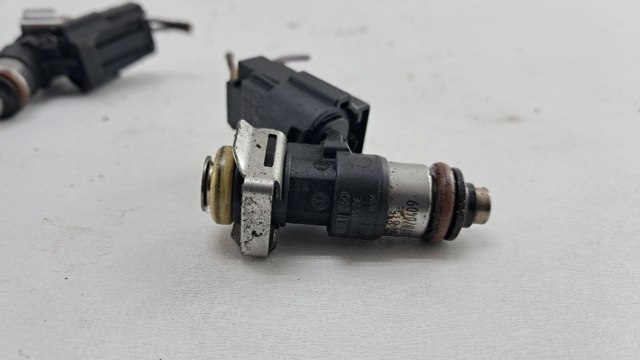 Топливные форсунки 03C906039 VAG