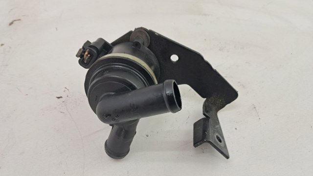 03L965561A Дополнительная помпа купить Житомир