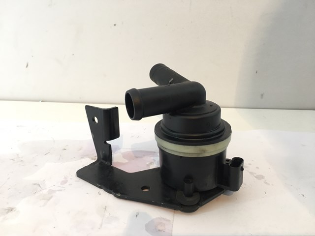 03L965561A VAG Дополнительная помпа купить в Хмельницкий