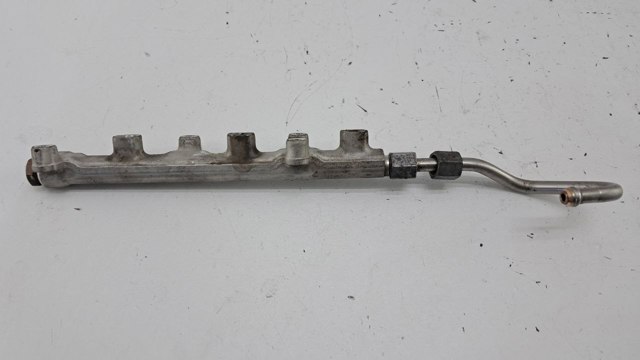 04C133320G VAG Распределитель топлива (рампа) купить в Сумы