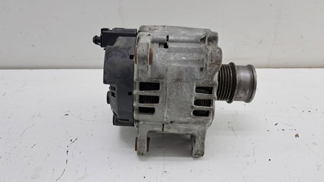 VAG 04C903023K Генератор в наличии Николаев