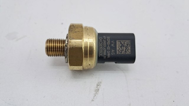 04C906060C VAG Датчик давления масла купить в Николаев