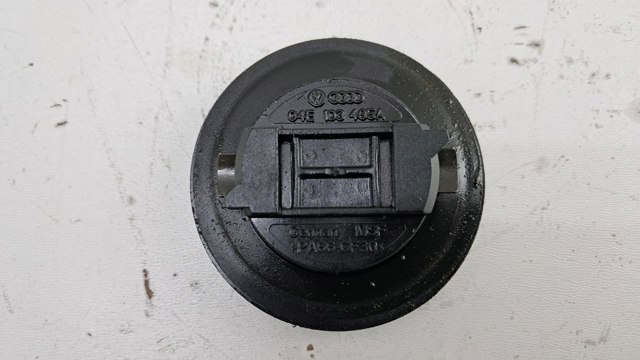 Крышка масляной горловины 04E103485A VAG