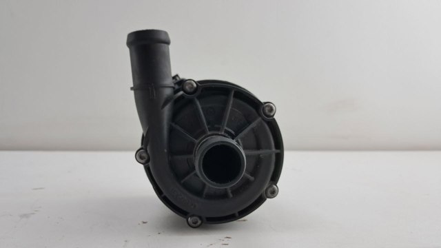 VAG 04L965567A Дополнительная помпа в наличии Ирпень