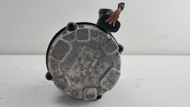 VAG 04L965567A Дополнительная помпа в наличии Ужгород