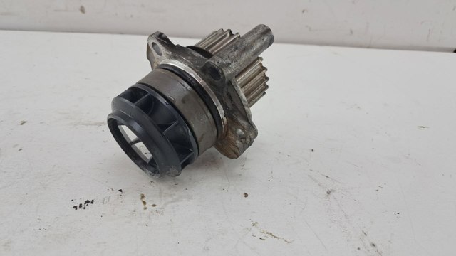 06A121031C VAG Помпа водяная (насос) охлаждения купить в Чернигов