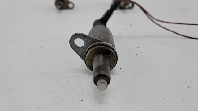 06E103697E VAG Регулятор фаз газораспределения купить в Тернополь