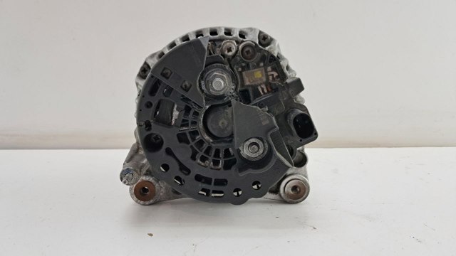 Генератор автомобиля 06F903023F VAG