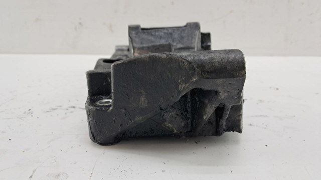 11168506863 BMW Кронштейн компрессора кондиционера купить в Киев