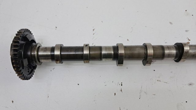 Впускной распредвал двигателя 11318575439 BMW