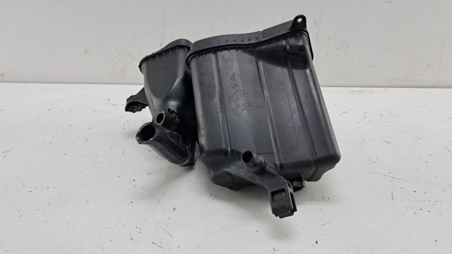 BMW 17137647283 Бачок системы охлаждения расширительный в наличии Запорожье