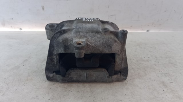 Опора двигателя Фольксваген Пассат 200 B6