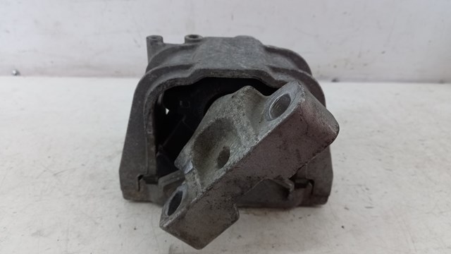 Правая опора ДВС 1K0199262CL VAG