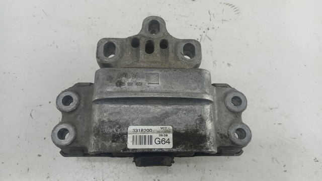 Левая опора двигателя Skoda Octavia 2 A5