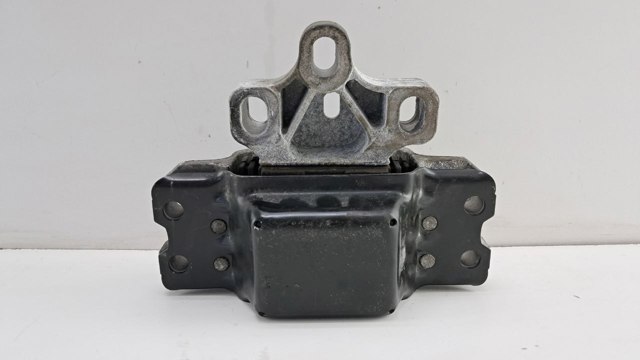 Подушка (опора) двигателя, левая Фольксваген Пассат B6