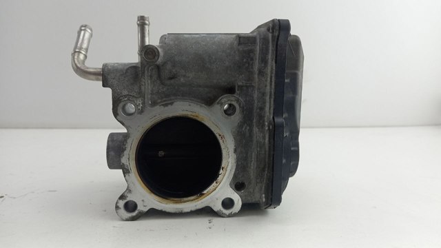 Дроссельная заслонка 2203047010 TOYOTA