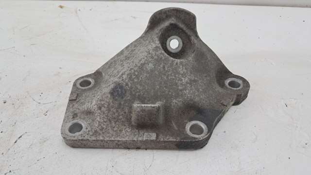 BMW 22116768521 Кронштейн подушки (опоры) двигателя левой в наличии Каменское