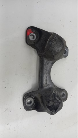 Кронштейн подушки коробки передач 22326774105 BMW