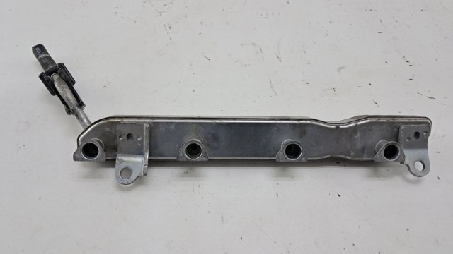 TOYOTA 2380723021 Распределитель топлива (рампа) в наличии Сумы