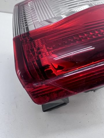 265504EA0A NISSAN Фонарь задний правый внешний купить в Украина