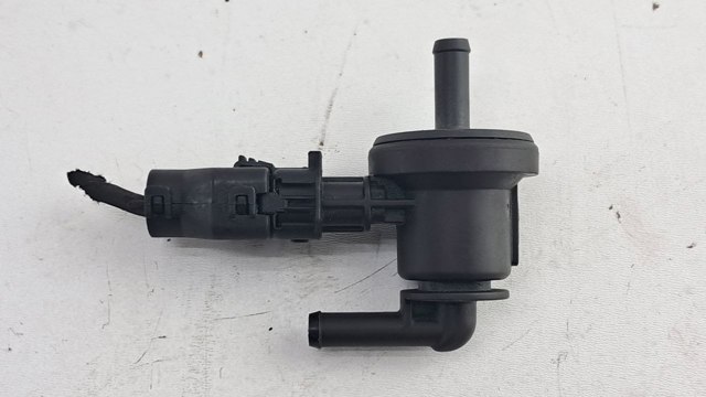 HYUNDAI 290102B000 Клапан вентиляции газов топливного бака в наличии Николаев