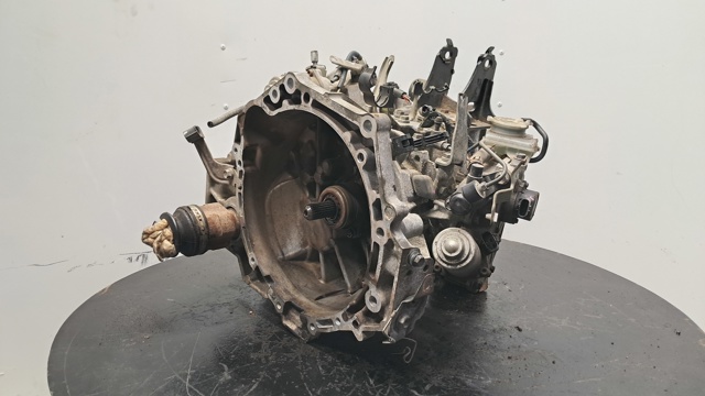 3033052050 TOYOTA КПП в сборе (механическая коробка передач) купить в Ровно