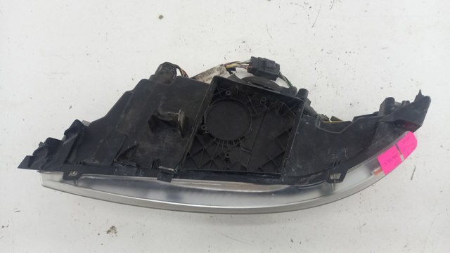 30698836 VOLVO Фара правая купить в Ирпень