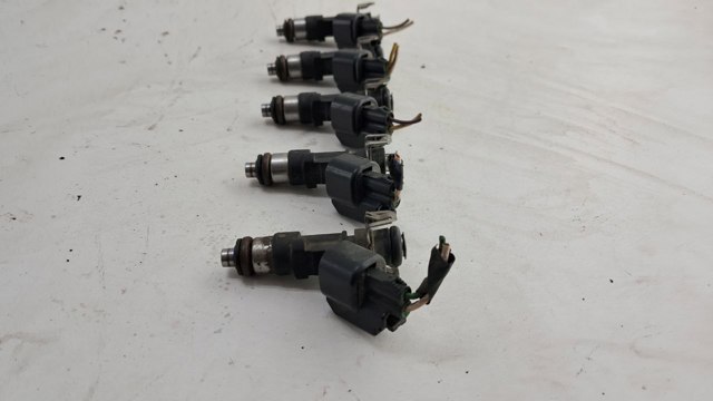 VOLVO 30757534 Топливные форсунки в наличии Полтава