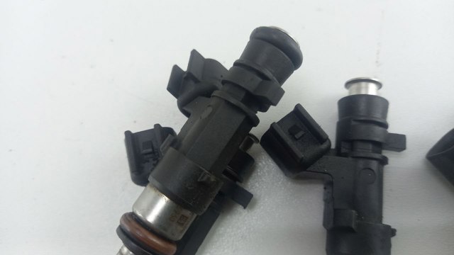 30757534 VOLVO Топливные форсунки купить в Ирпень