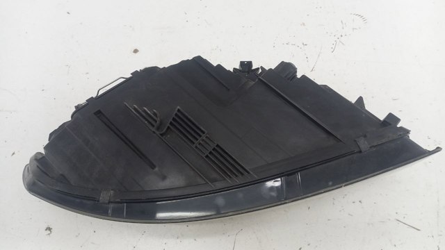 VOLVO 30763033 Левая фара в наличии Черкассы