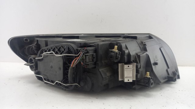 VOLVO 30763033 Левая фара в наличии Сумы