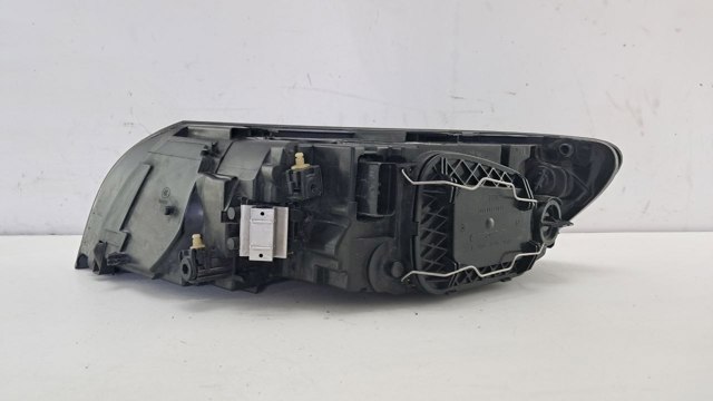 30763034 VOLVO Правая фара купить в Кривой Рог