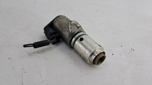 Клапан электромагнитный положения (фаз) распредвала, правый 31216221 VOLVO