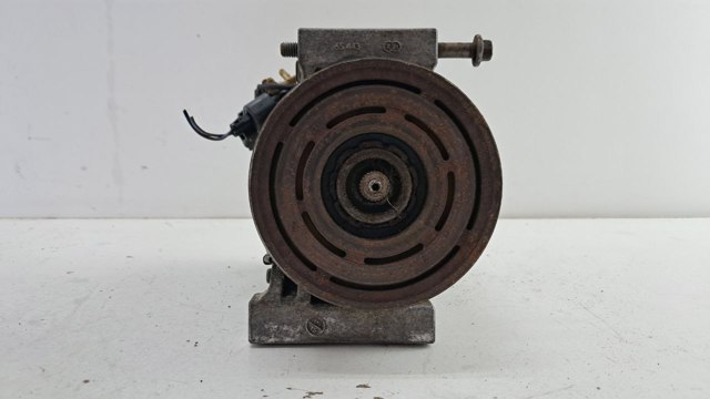 31291135 VOLVO Компрессор кондиционера купить в Украина